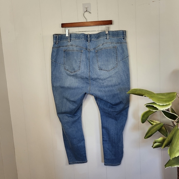 Torrid Bombshell Skinny Jeans High Waisted Rise Stretchy Ripped Distressed 26 - Picture 2 of 4